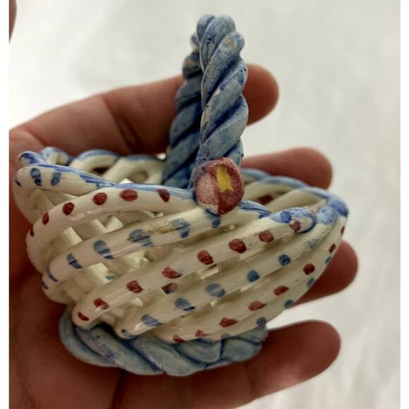 Mini Delicate Hand Painted Porcelain Pottery Rose Woven Basket from Spain - Picture 12 of 12